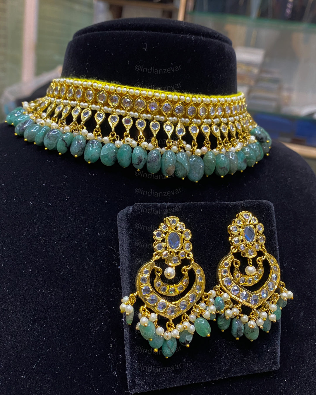 Hyderabadi Gul Bandh Choker Necklace – Gold Polished Barfi Design with Emerald Beads & Pearls | Indian Bridal & Wedding Jewellery