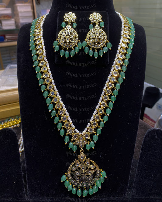 Hyderabadi Bindi Long Haar Light Green Onyx Pearl Gold Polished Necklace