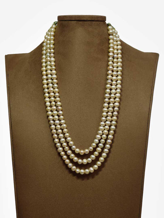 Enduring Elegance: Freshwater Pearl 3-Strand Necklace (Classic, Everyday Style)