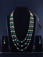 Earthy Elegance: Green Beryl & Freshwater Pearl Necklace (3 Strands, Casual Chic)