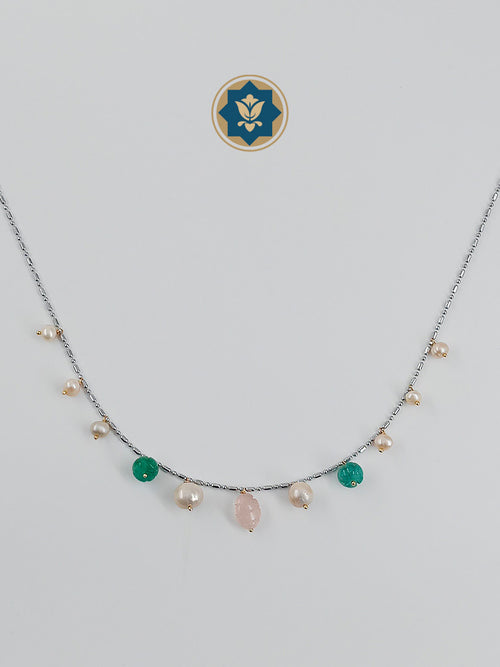 Delicate Touch: Korean Chain Necklace with Pearl & Semi-Precious Stones (Casual Chic)