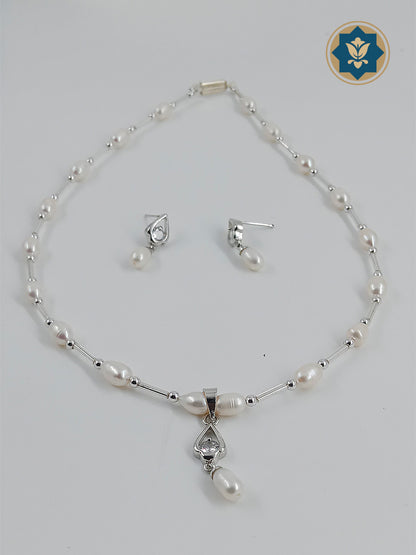 Classic Touch: White Pearl Pendant Set (Effortless Elegance, Everyday Wear)
